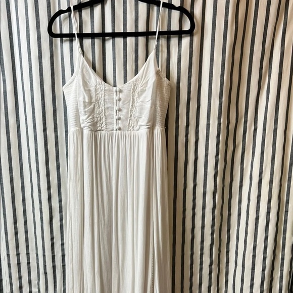 Motherhood maternity white boho maternity dress. Never worn. Medium - Picture 3 of 10
